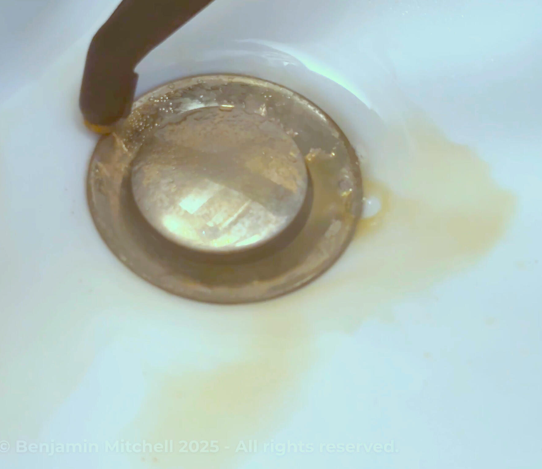 Desincrustado y desbloqueo de desagües y sanitarios